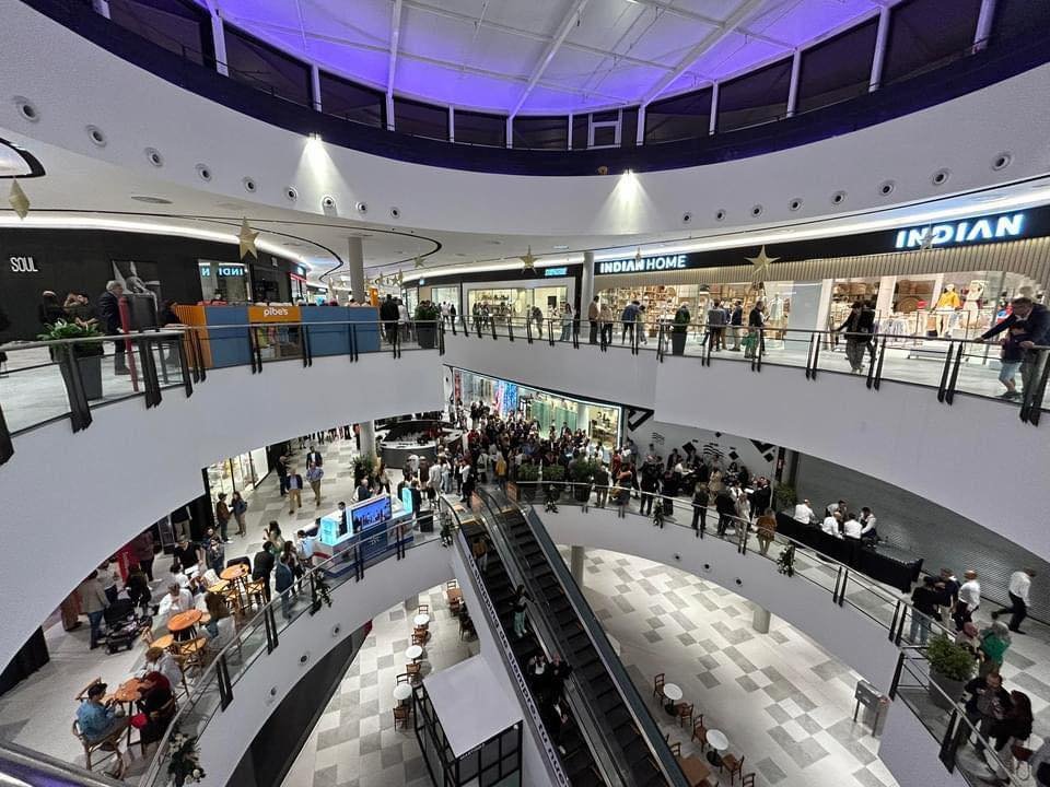 Punta Shopping y una Inversión de 50 Millones de Dólares - Visita Punta ...